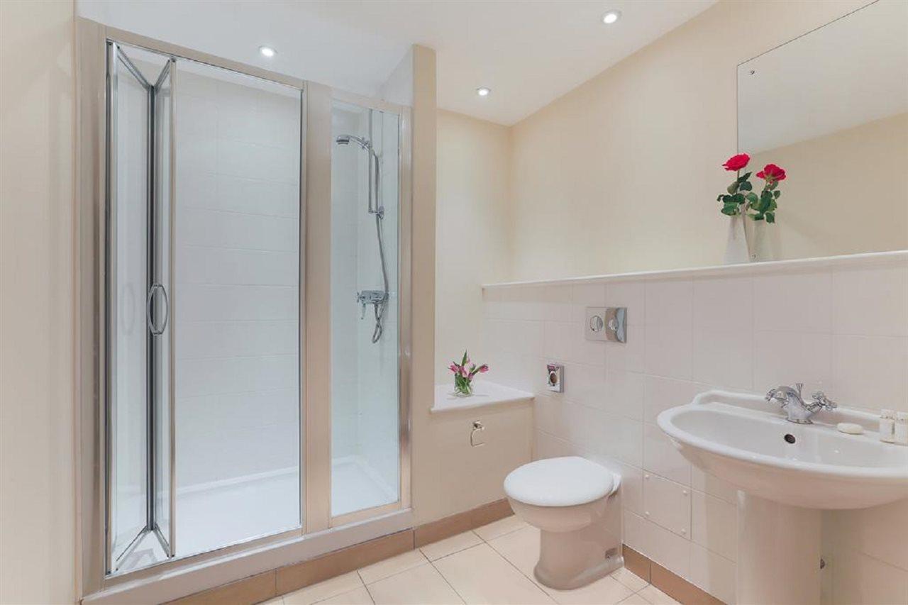 Apartment West End One London